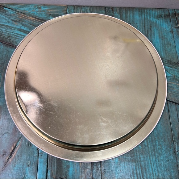 Vintage Christmas Cookie Metal Round Tray - Picture 8 of 8